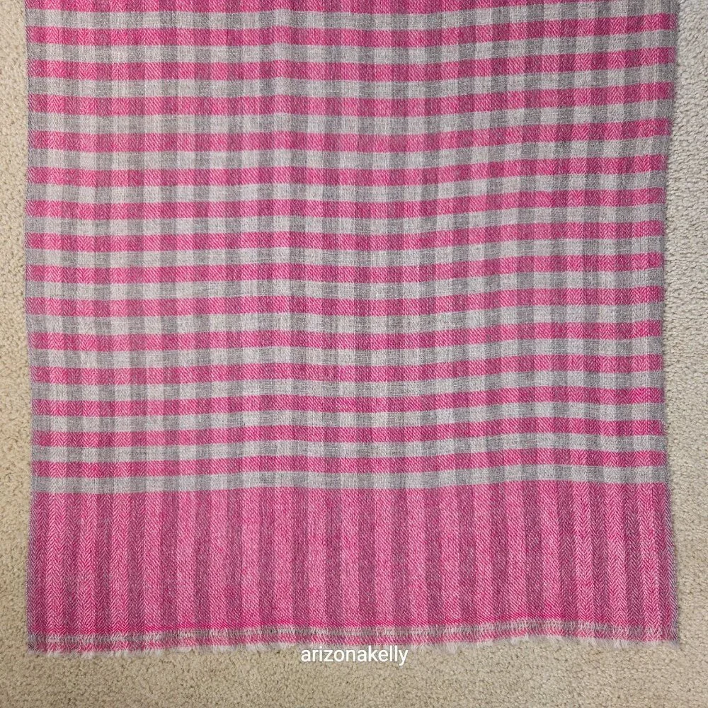 NWOT Cashmere Scarf Herringbone Pink & Grey Nepal Woven Oblong Open Weave Detail